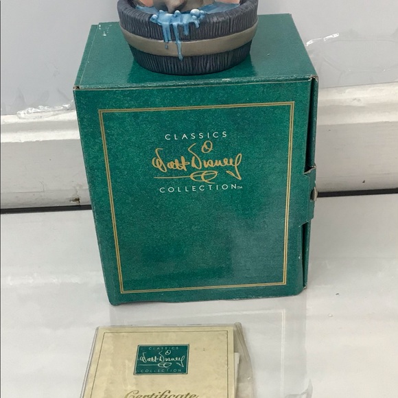 Disney Collectors Society Dumbo Sculpture - Picture 6 of 7